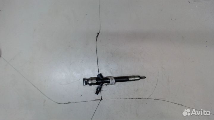 Форсунка топливная Toyota Avensis 2, 2006