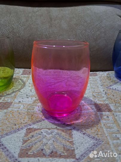 Стаканы и стопки из цветного стекла