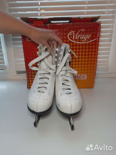 Коньки фигурные женские