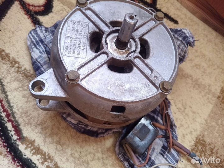 Двигататель стиральной машины