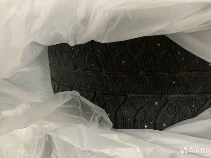 Bridgestone Ice Cruiser 7000 205/55 R16