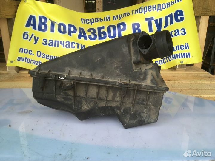 Корпус воздушного фильтра Volkswagen Bora