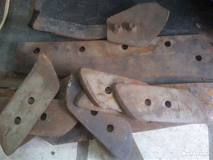 Отвал лемех