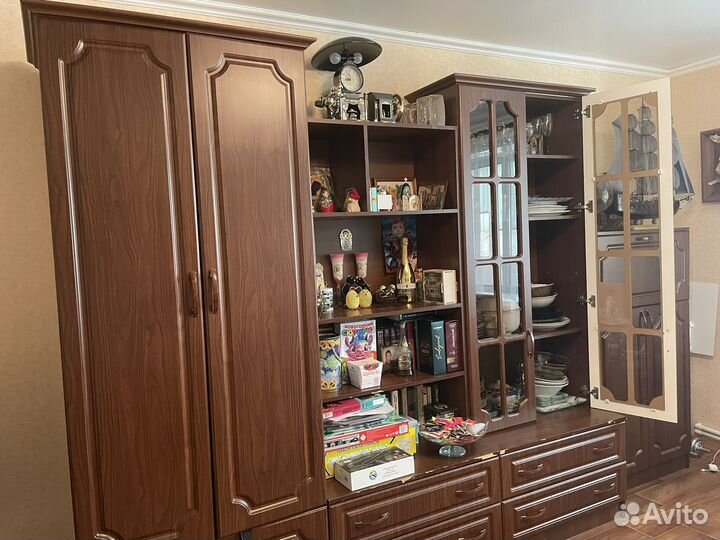 Стенка в гостиную со шкафом