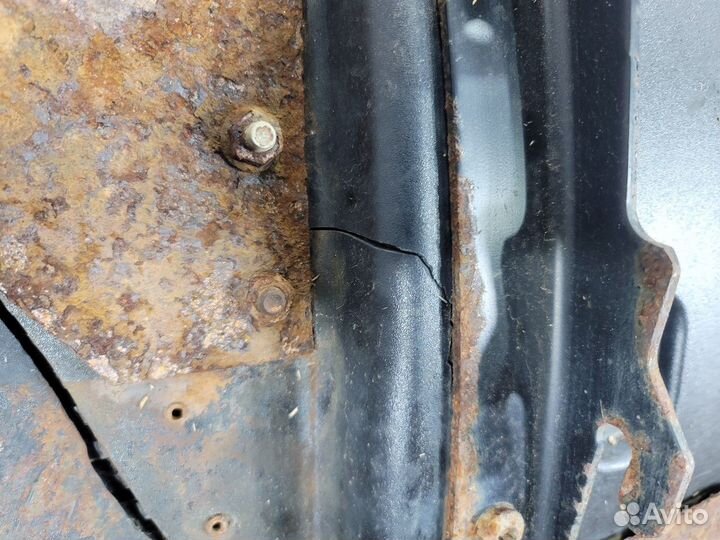 Крыло переднее правое задняя часть Daf XF105