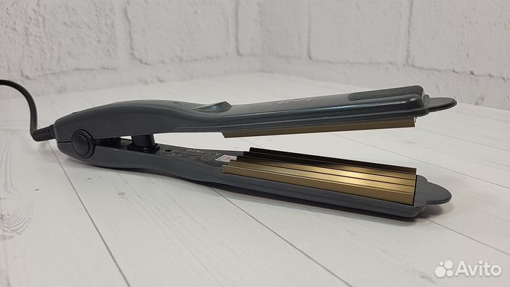 Щипцы для объёма у корней / Утюжок-гофре для волос