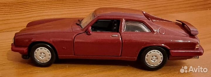 Модель jaguar 1/43