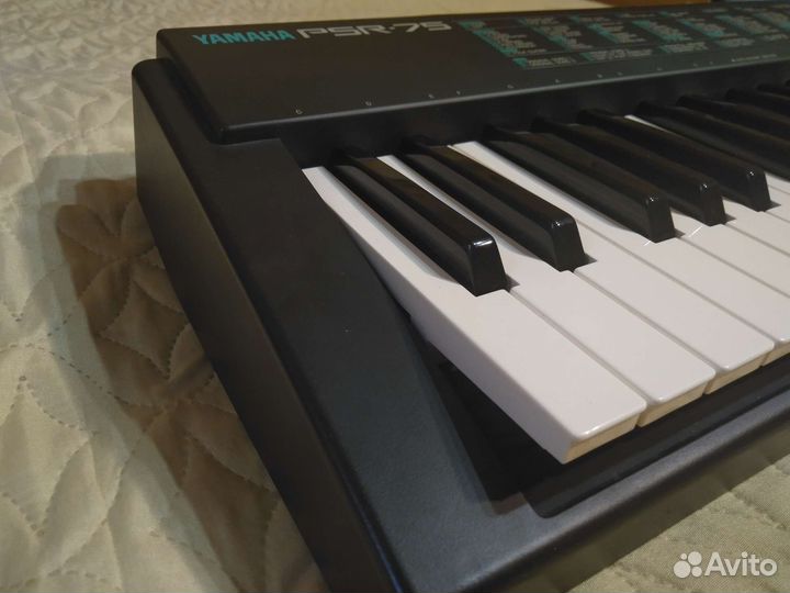 Синтезатор Yamaha psr-75 (пр-во Япония). В идеале