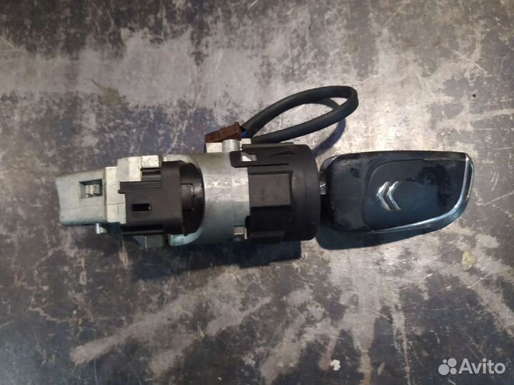 Замок зажигания Citroen C4 b7