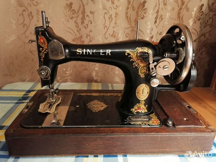 Швейная машина Singer