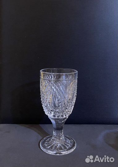 Хрусталь: фужеры, рюмки, стопки