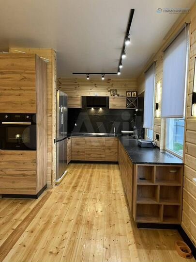 Дом 191 м² на участке 10 сот.