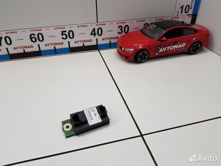 Усилитель антенный (Mercedes-Benz S-class)