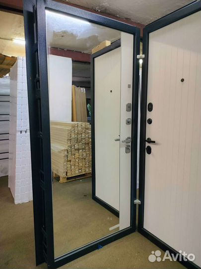 Входная дверь Толстяк зеркало 960 правое