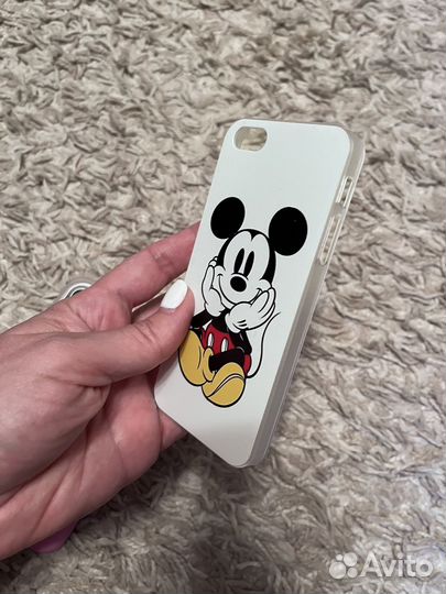 Чехол на iPhone