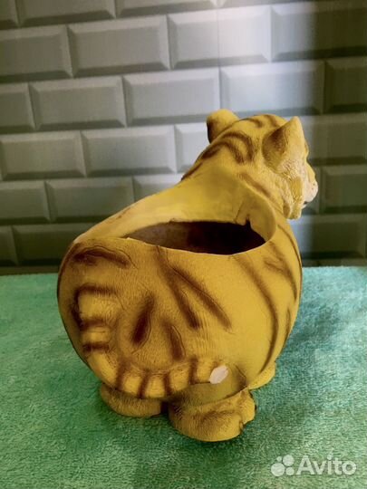 Фигурка из пластика