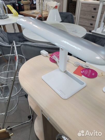 Лампа настольная, офисная