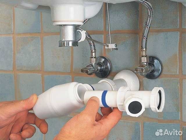 Услуги сантехника. Ремонт и установка смесителя