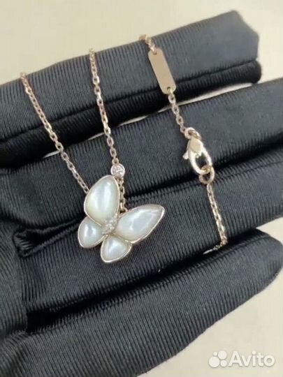 Золотое колье Van Cleef 5.84 гр 0.2 ct