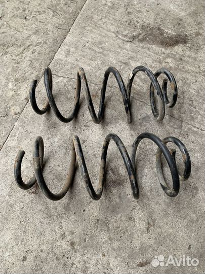 Пружины передние priora