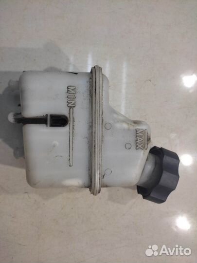 Бачок главного тормозного цилиндра (Hyundai ix55)