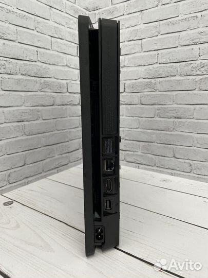 Приставка PS4 Slim 1Тб 2 ревизия