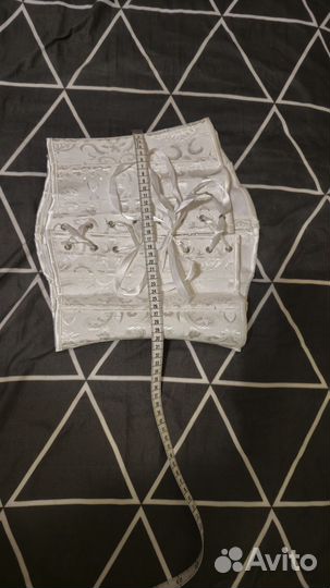 Корсет утягивающий на шнуровке