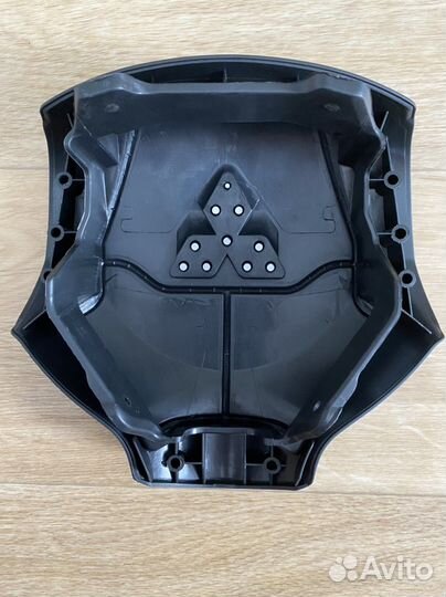 Крышка в руль/airbag/Заглушка Мицубиси Лансер 10