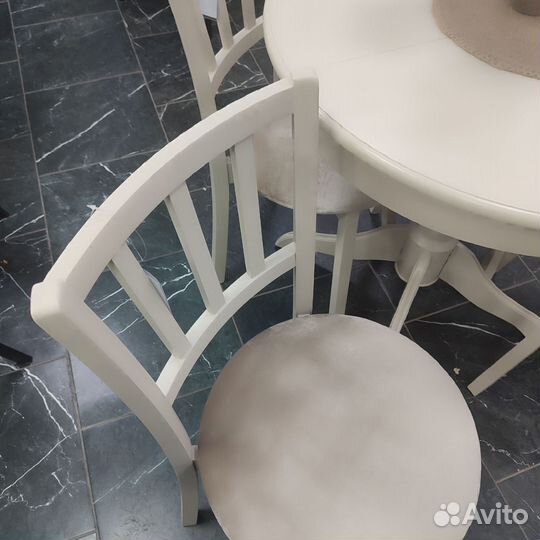 Стулья Лари