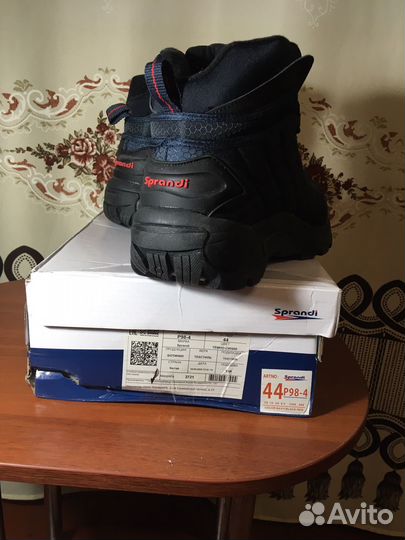 Мужские зимние кроссовки