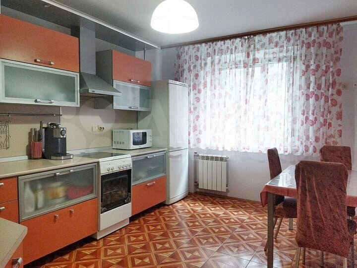 2-к. квартира, 66,1 м², 3/10 эт.