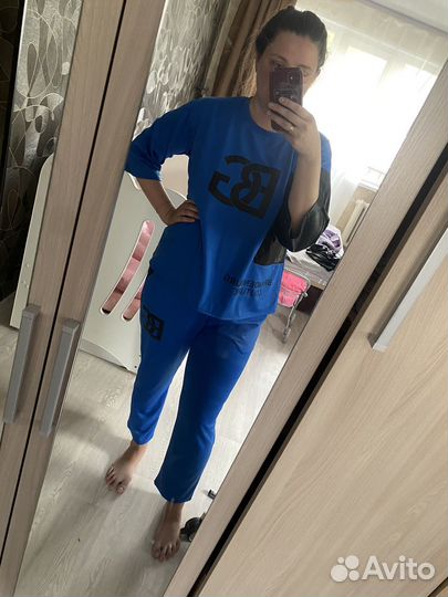 Костюм спортивный женский новый 56