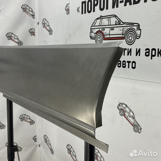 Карман перед левым колесом VW Crafter maxi long