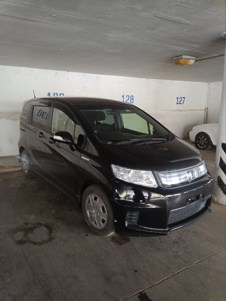 Honda Freed: фото владельца