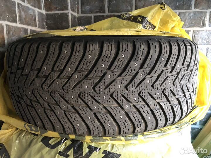 Nokian Tyres Hakkapeliitta 8 SUV 245/50 R18