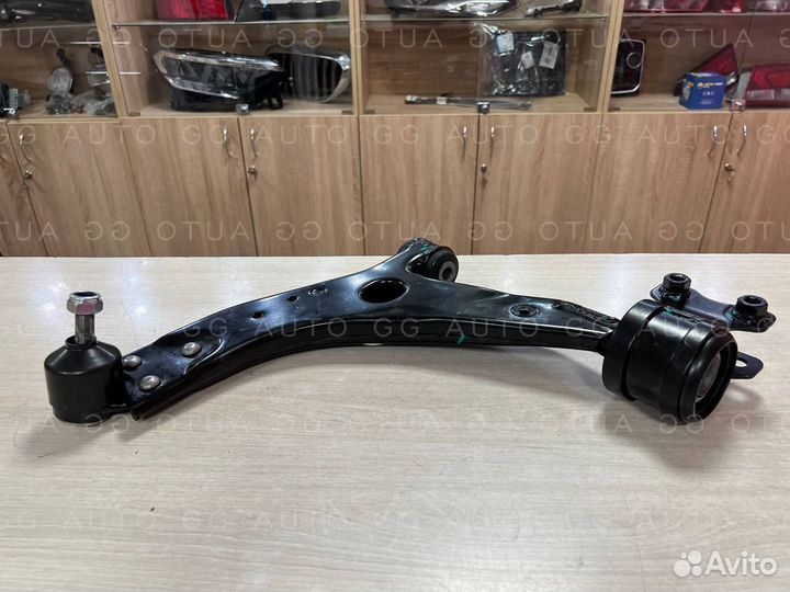 Рычаг передний левый Фокус 2 2005 - 2011