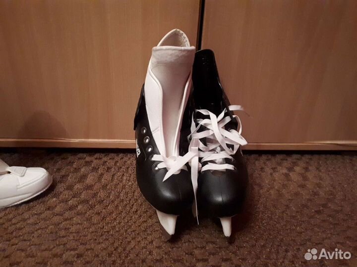 Коньки хоккейные Salvo