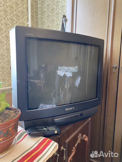 2 рабочих телевизора JVC и Sony