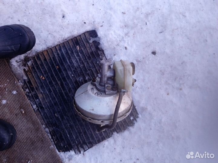 Вакуумный усилитель тормозов