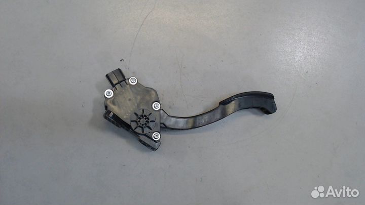 Педаль газа Toyota Venza, 2010