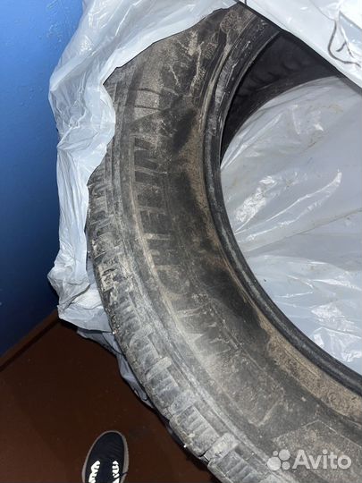 Michelin X-Ice XI3 235/60 R18