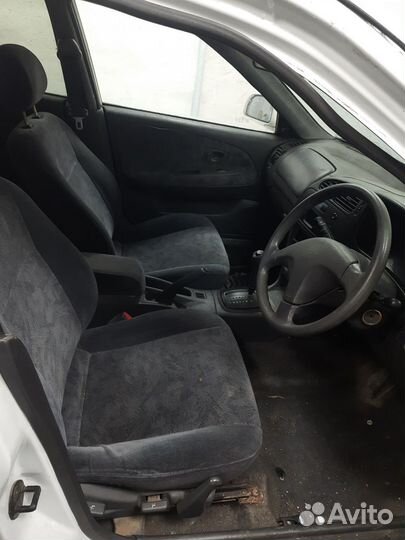 Mitsubishi Lancer 1.5 AT, 1997, битый, 100000км