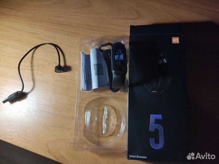 Фитнес браслет Fit pro M5