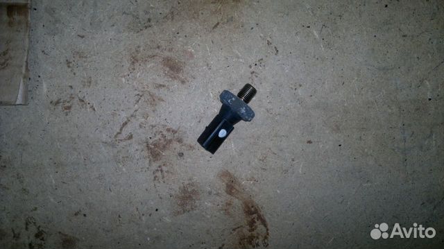 Bentley GT FS датчик давления масла на фильтре