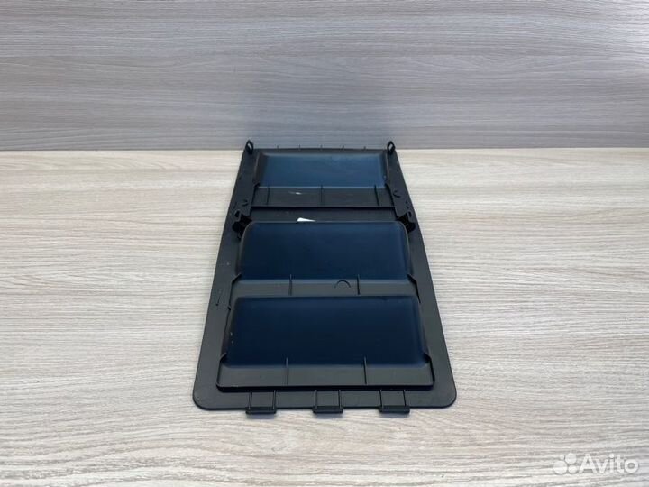 Обшивка багажника задняя левая LADA X-Ray