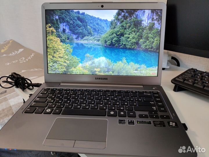 Ноутбук Samsung