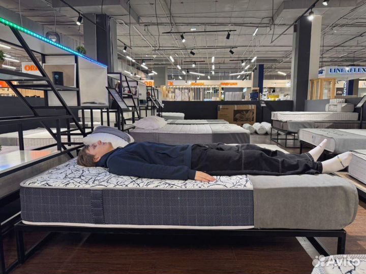 Матрас новый 180х200