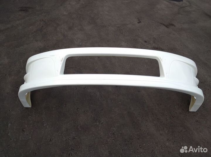 Передний бампер Subaru Legacy 1998-2003