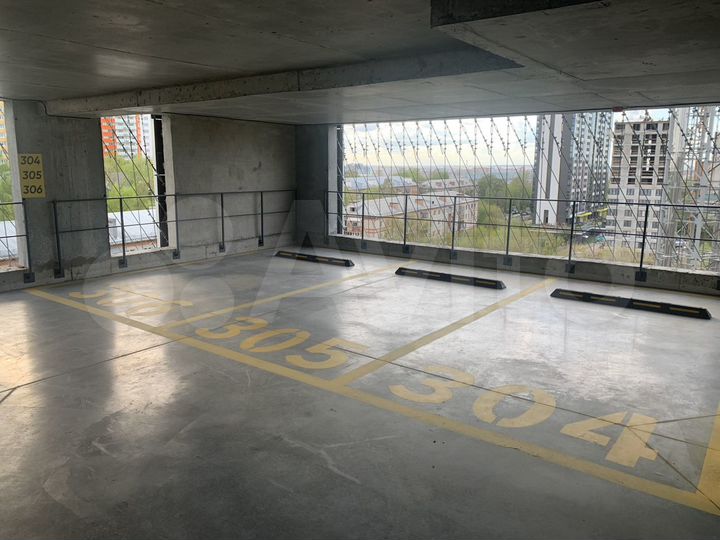 Машиноместо, 13 м²