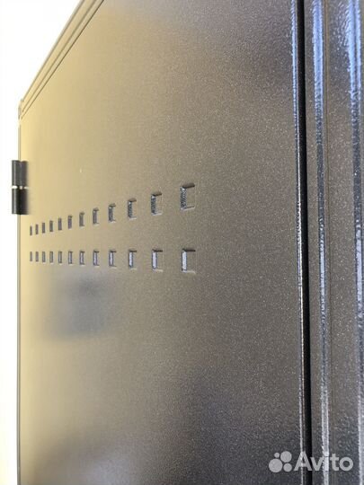 Входная дверь Бульдорс Термо 100 орех грецкий